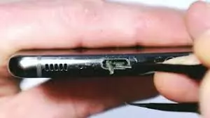 micro usb port cleaning