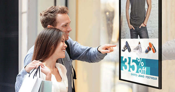 digital signage better customer experience