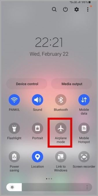 enable airplane mode on android