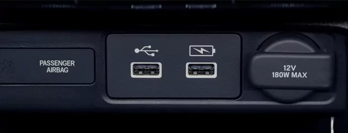 conecta el iPhone al automóvil con USB