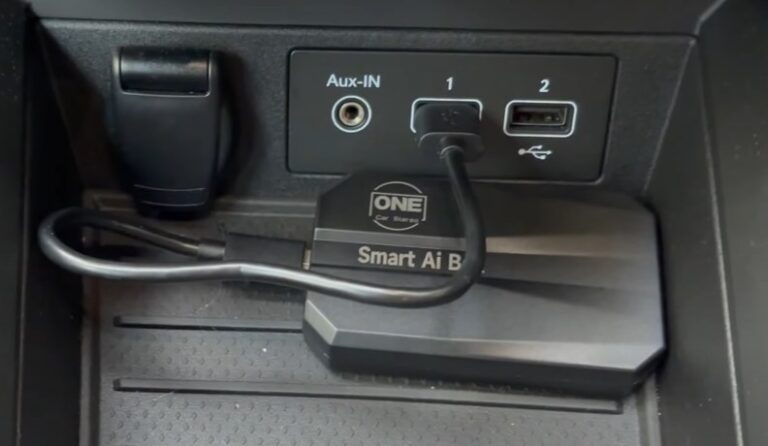 connect multimedia box with your car