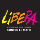 Renforcer les Expositions sur la Lutte contre la Mafia grâce à la Gestion des Appareils à Distance
