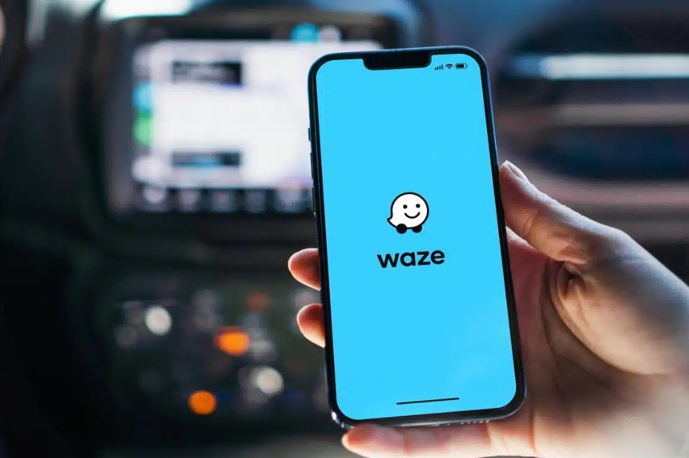 GPS gratuit sans internet Waze