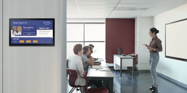classroom digital signage