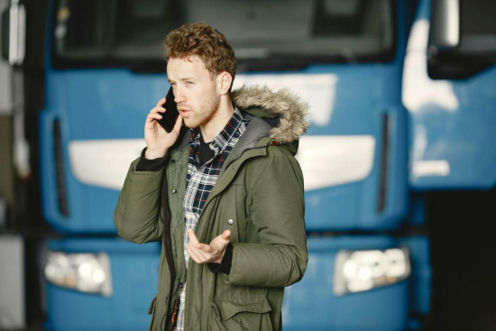 truck-driver-communication