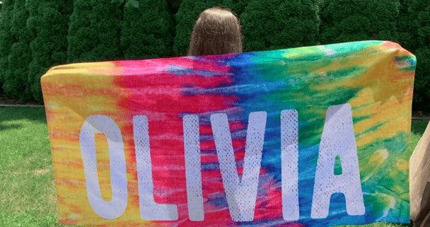 DIY Tie-Dye Beach Towel